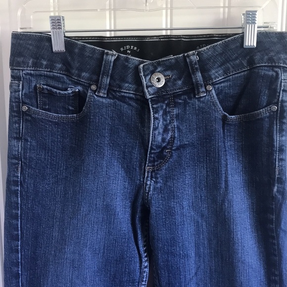 3/$30 Riders by Lee Jeans straight leg size 6 - Picture 2 of 4